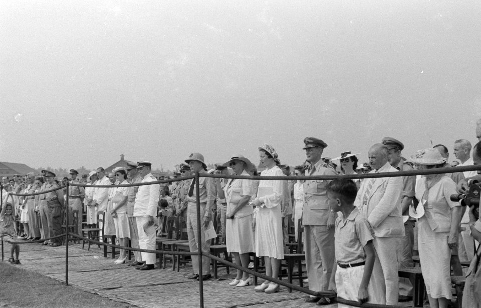 Officieren en hoogwaardigheidsbekleders Mans Spoor-Dijkema, S.H. Spoor, schout-, Bestanddeelnr 173-6-5