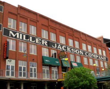 OK-OKC-MillerJacksonBldg-ECalif121-obl