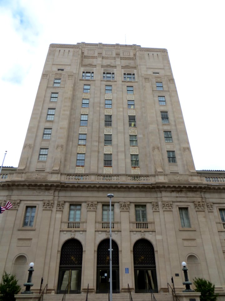 OK-OKC-USPO-courthouse-southface