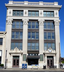 OK-OKC-OkPubCoBldg-end