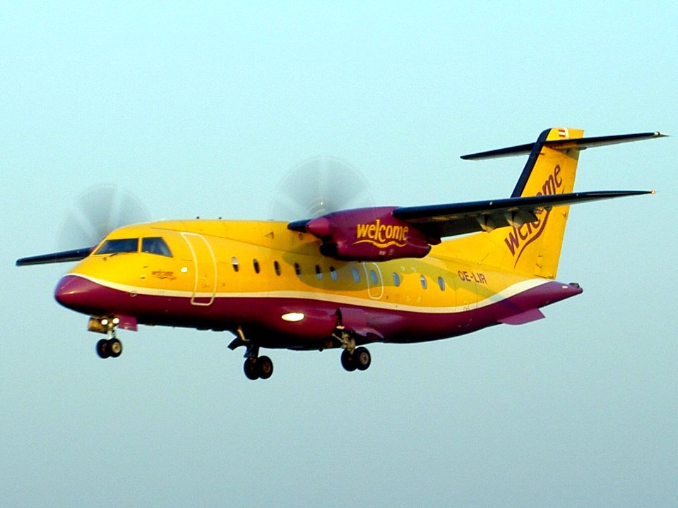OE-LIR landing at Antwerp