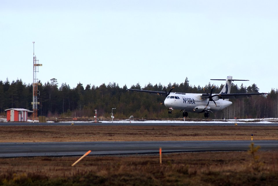 OH-ATN Oulu Airport 20170423 01