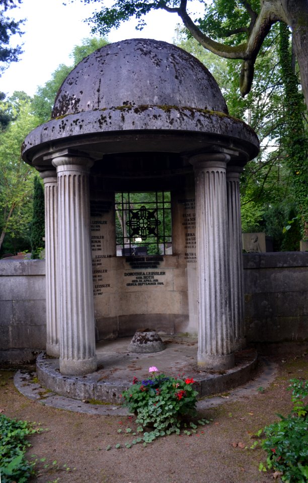 Offenbach, Alter Friedhof, Grab Familie Friedrich Leissler (1)