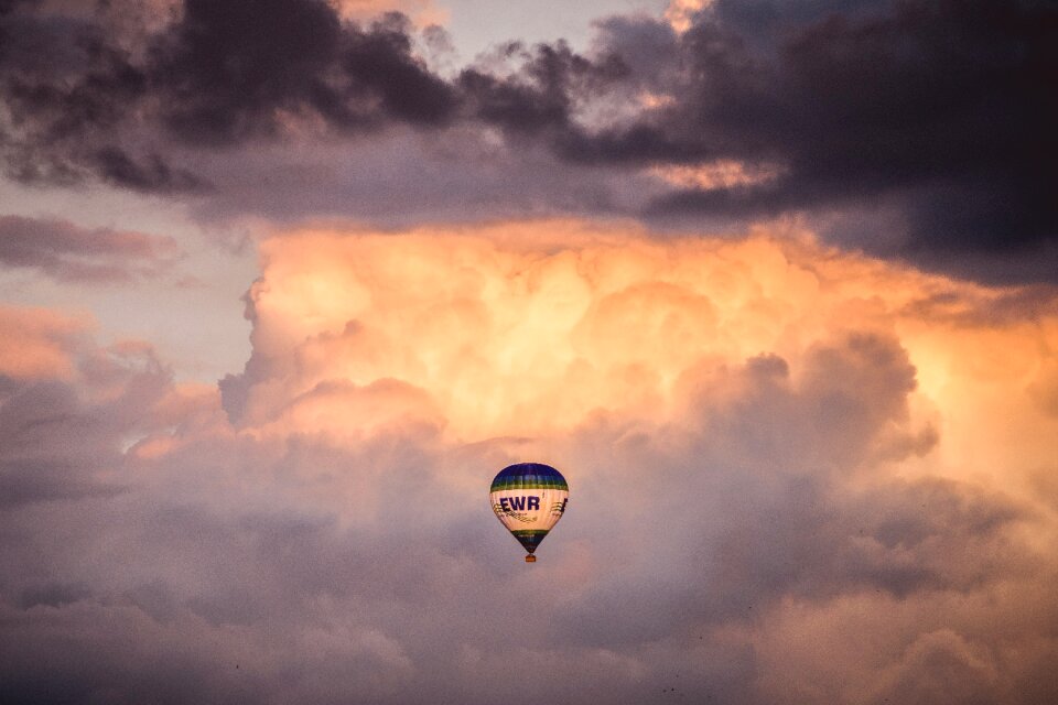 Flight hot air balloon nature