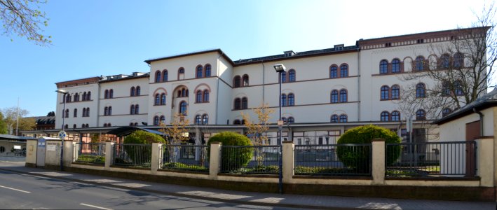 Offenbach, Bieberer Straße 59, Finanzamt