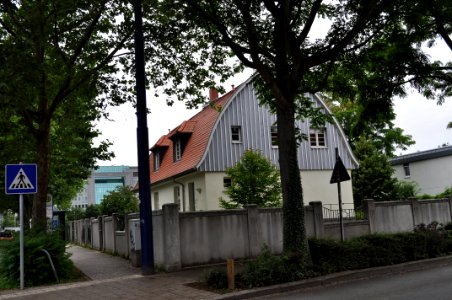 Offenbach, Bettinastraße 105-107