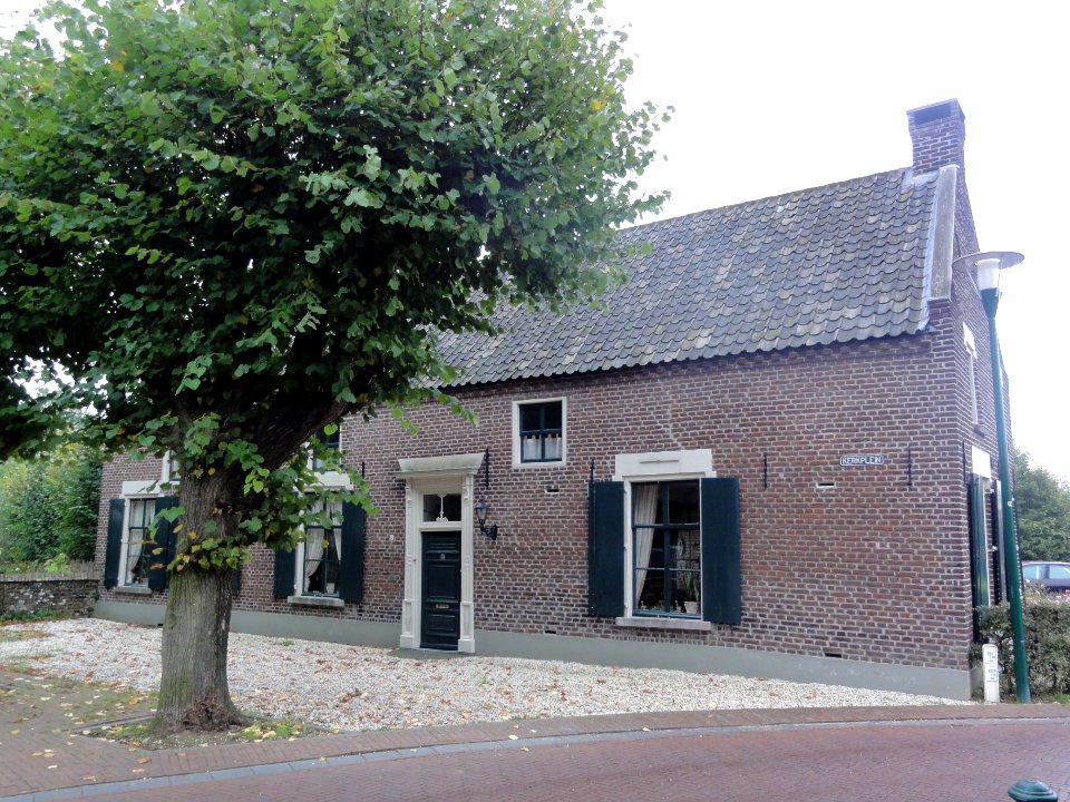 Oeffelt Rijksmonument 31225 Kerkplein 2