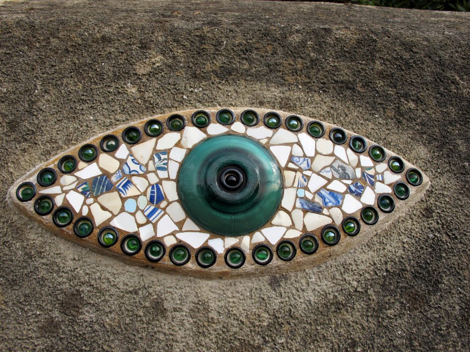 Oeil situé à Carantec 2