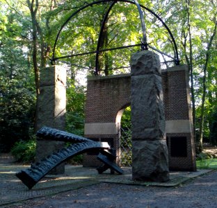 Oegstgeest kunstwerk verzetsmonument