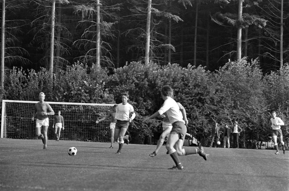Oefenwedstrijd Nederlands elftal De Graafschap in het UNVB trainingscentrum Zei, Bestanddeelnr 922-7547
