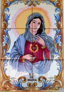 Madonna tiles heart