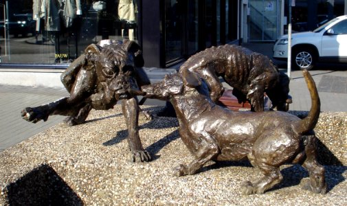 Oegstgeest kunstwerk vechtende honden