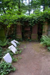 Offenbach, Alter Friedhof, Grab Johann André
