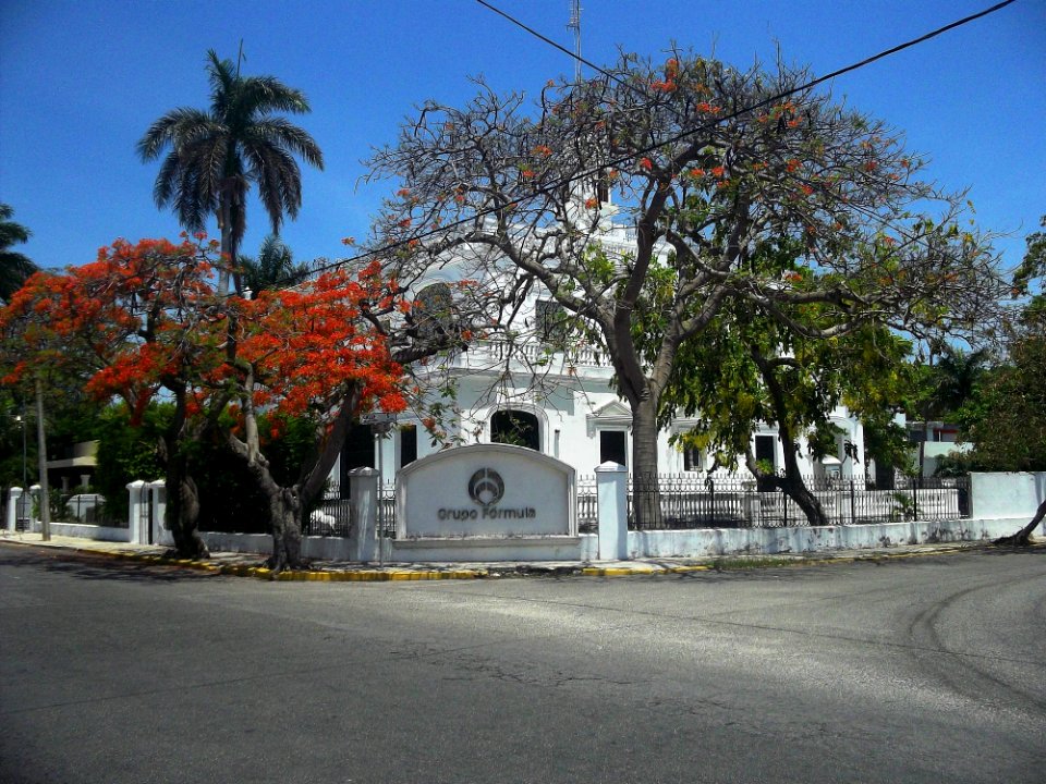 Oficinas de Radio Fórmula, Mérida, Yucatán (01)