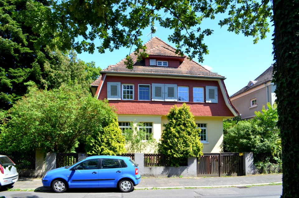 Offenbach, Blumenstraße 8