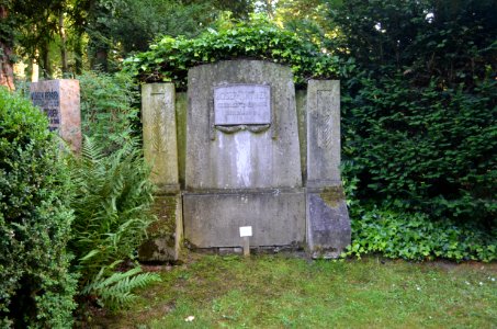 Offenbach, Alter Friedhof, Grab Josef Tintner