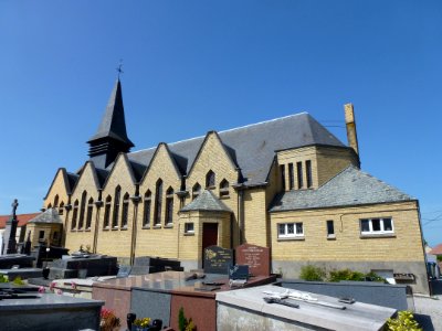 Offekerque (Pas-de-Calais) église Sainte-Thérèse-de- l'enfant-Jésus (01)