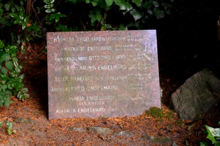 Offenbach, Alter Friedhof, Grab Otto Engelhard (1)