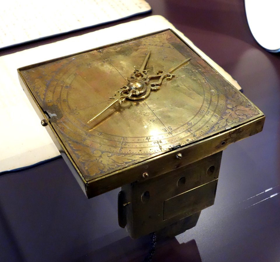 Odometer, probably Christoph Schissler, Augsburg, c. 1575 - Mathematisch-Physikalischer Salon, Dresden - DSC08100