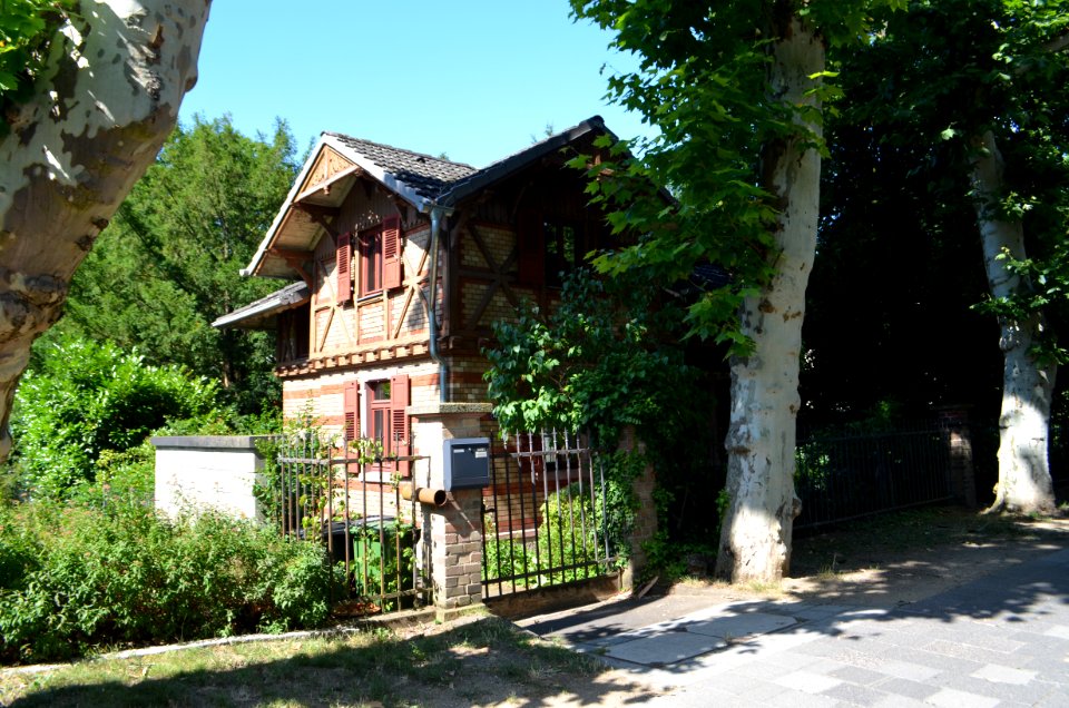 Offenbach, Frankfurter Straße 131 (1)