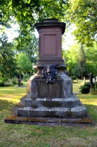Offenbach, Alter Friedhof, Denkmal für die Gefallenen des Deutsch-Französischen Kriegs (1)