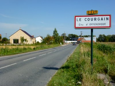 Offekerque (Pas-de-Calais) city limit sign Le Courgain