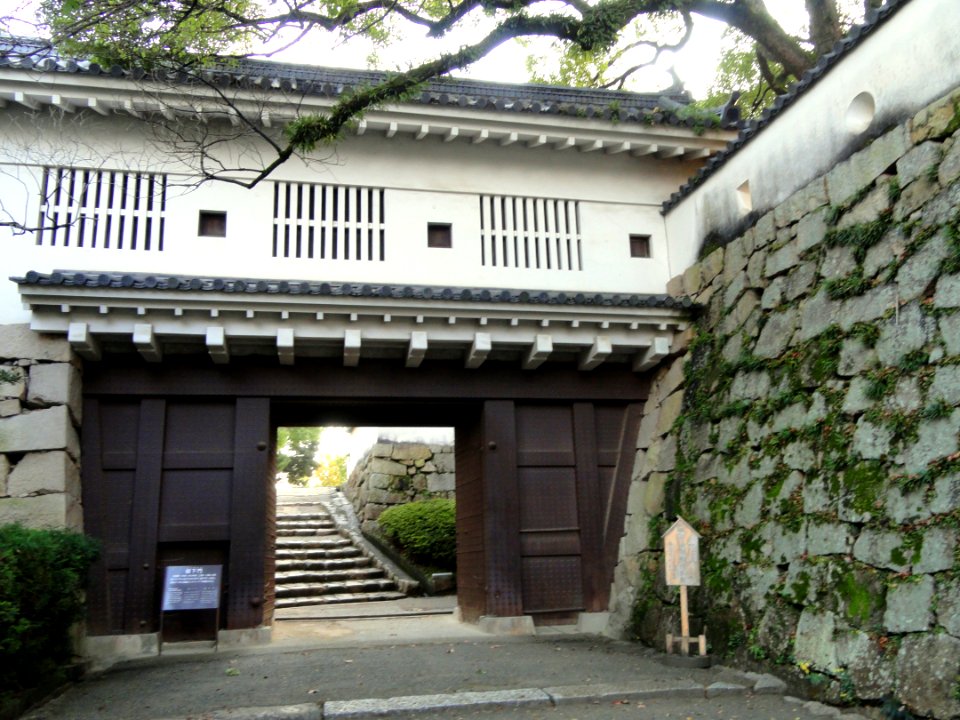 Okayama Castle gate - DSC01788