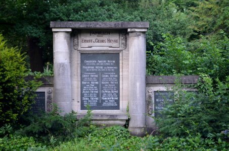 Offenbach, Alter Friedhof, Grab Ernst und Georg Heyne