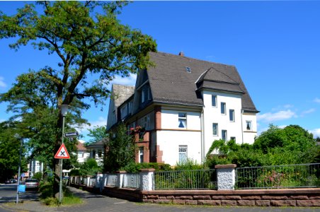 Offenbach, Buchrainweg 44 (2)