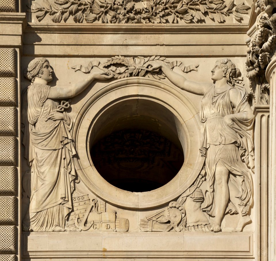 Oeil de boeuf Louvre