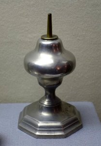Oil lamp, by Taunton Britannia Manufacturing Company, 1800s, Britannia metal - Old Colony History Museum - Taunton, Massachusetts - DSC03797