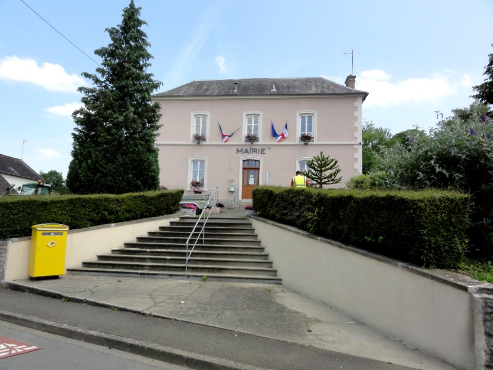 Oisseau-le-Petit (Sarthe) mairie