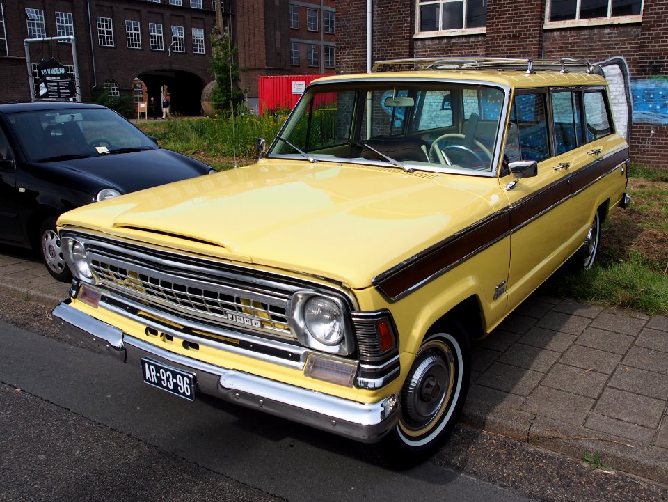 Oisterwijkste Stoomdagen 2015, 1972 Jeep Wagoneer