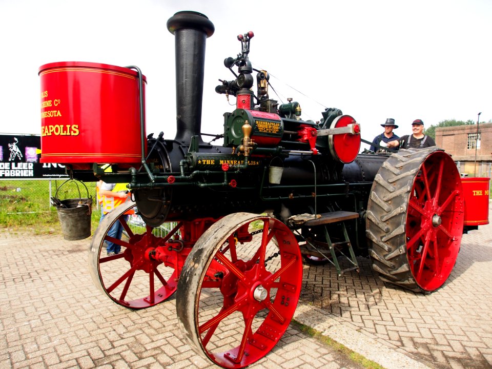 Oisterwijkste Stoomdagen 2015, The Minneapolis, Minneapolis Threshing Machine Co foto 3