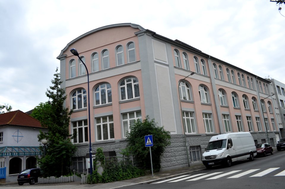 Offenbach, Pirazzistraße 18