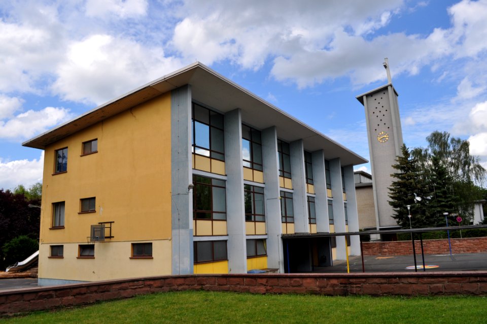 Offenbach-Waldheim, Friedrich Eber-Schule (1)