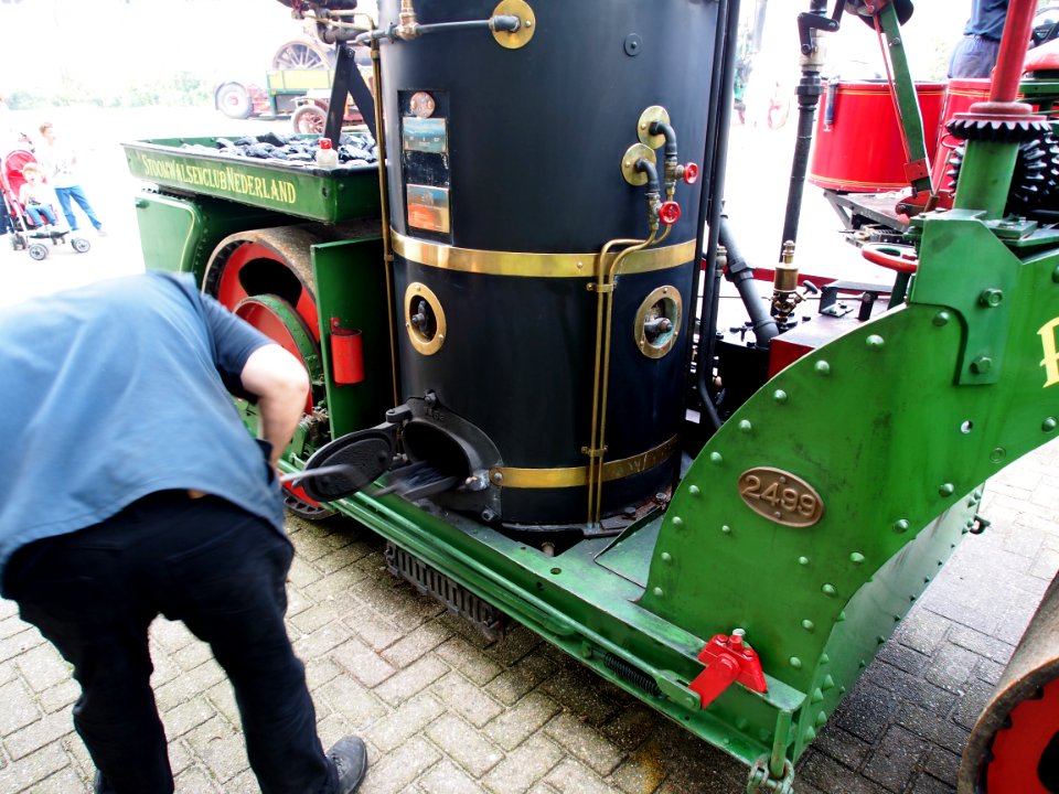 Oisterwijkste Stoomdagen 2015, Pruttelpot, The Kelly - Springfield steam roller foto 2