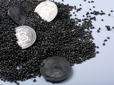 Collectable numismatic titanium