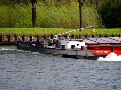 Oggy (ship, 1954) ENI 06002817 Amsterdam-Rijnkanaal pic3