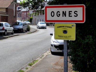 Ognes (Aisne) city limit sign
