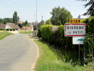 Oisseau-le-Petit (Sarthe) entrée