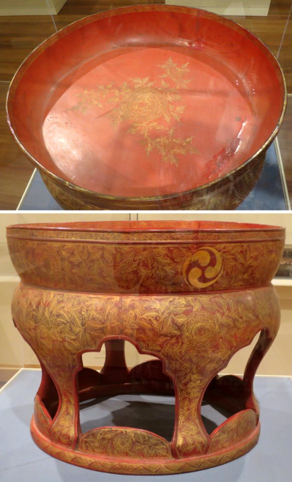 Offering stand, Ryukyu kingdom, Honolulu Museum of Art 3799.1
