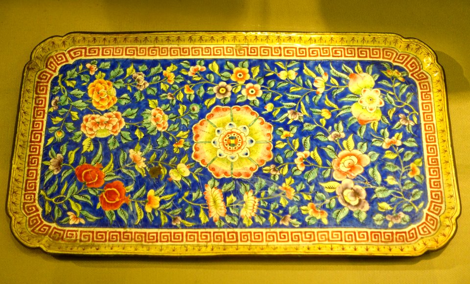 Offering tray for royal domestic use in Hue, Nguyen dynasty, 19th to early 20th century, enamel on bronze - National Museum of Vietnamese History - Hanoi, Vietnam - DSC05630