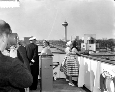 Officiële proefvaart van de ss Rotterdam in aanwezigheid van koningin Juliana , Bestanddeelnr 910-5997