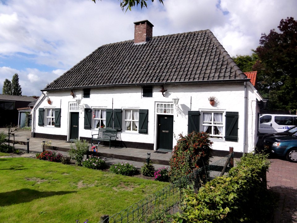 Oirschot Rijksmonument 31272 Heistraat 1,3
