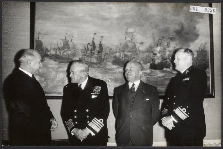 Officieel bezoek van de opperbevelhebber van het Kanaal Commando, sir George E. , Bestanddeelnr 091-0936