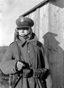 Officier bij een wachtpost, Bestanddeelnr 190-1182