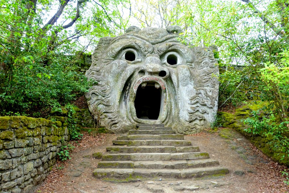 Orcus mouth - Parco dei Mostri - Bomarzo, Italy - DSC02678