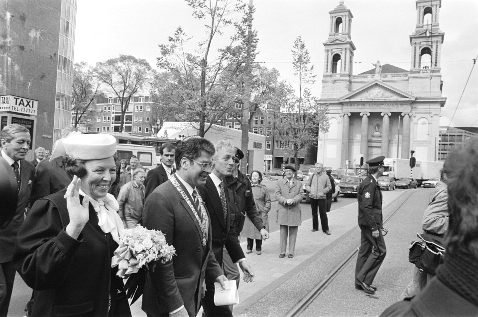 Officiele opening Joods Historisch Museum aan J. D. Meyerplein in Amsterdam Kon, Bestanddeelnr 933-9675