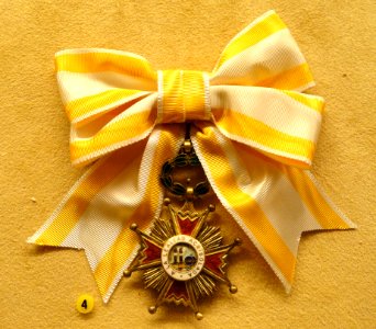 Order of Isabella the Catholic, Spain, Tyyni Tuulio, 1892-1991 - National Museum of Finland - DSC04004
